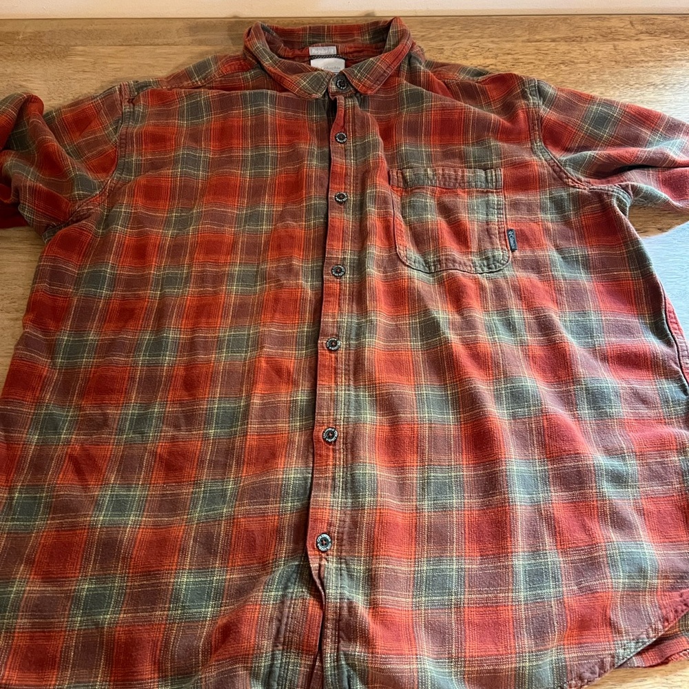 Columbia Button Up Shirt, Men's XXL Red Long Sleeve  Plaid Shirt